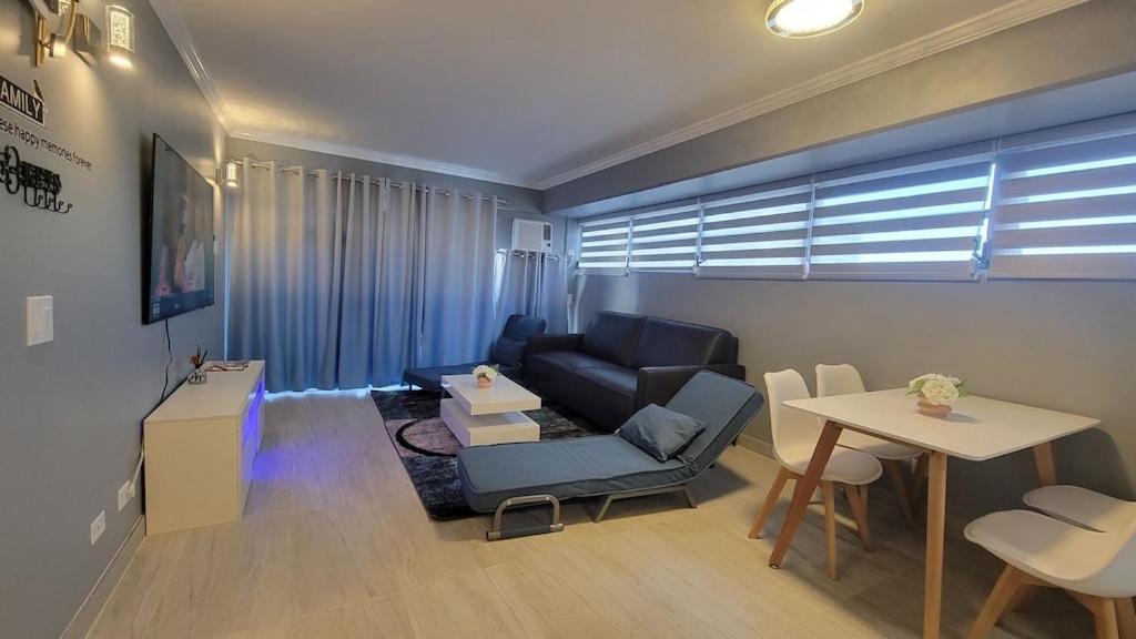Waikiki Condo 2 Bedrooms 2 Bathrooms With 1 Free Parking Space Honolulu Exteriör bild