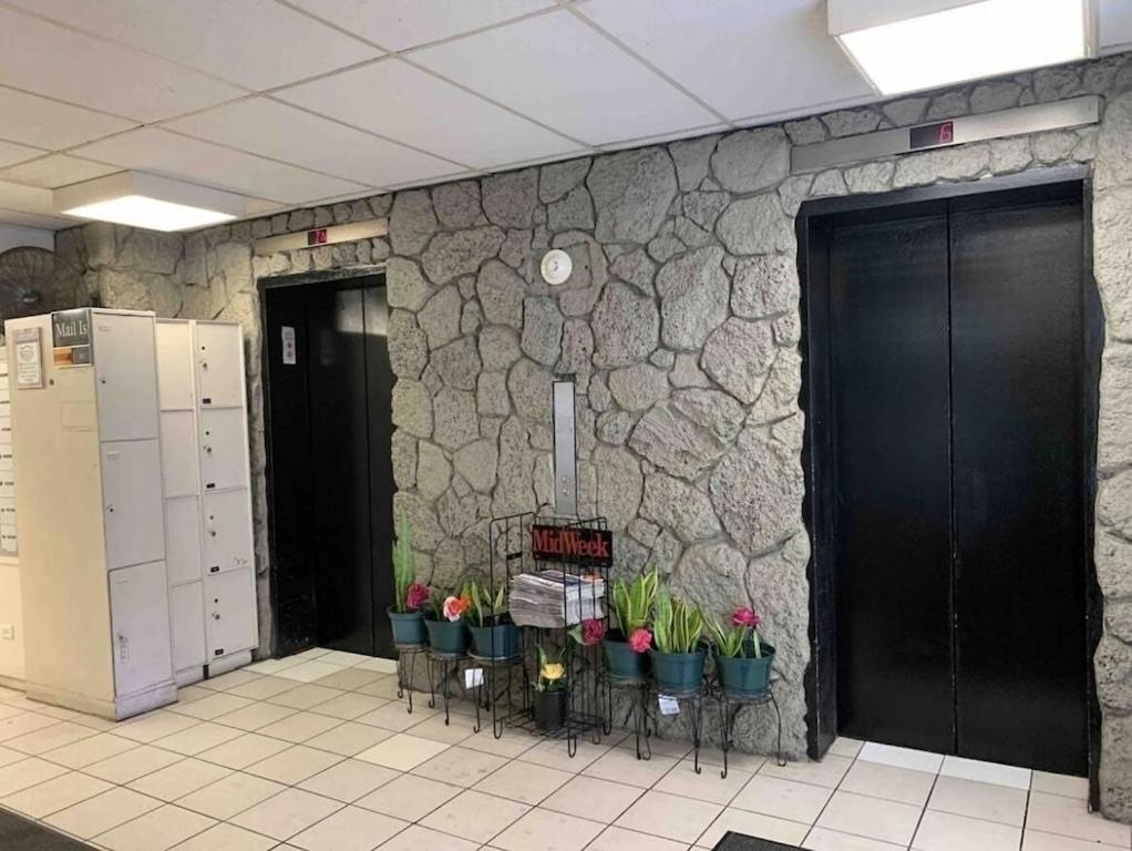 Waikiki Condo 2 Bedrooms 2 Bathrooms With 1 Free Parking Space Honolulu Exteriör bild